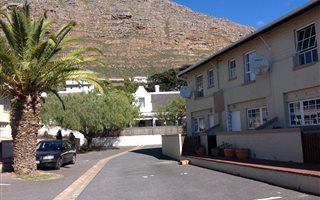 2 Bedroom Townhouse in Lakeside