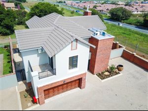 3 Bed Apartment in Meyersdal Nature Estate