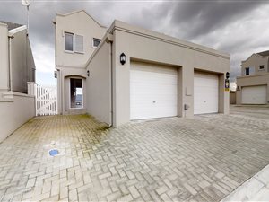 2 Bed Duplex in Protea Village
