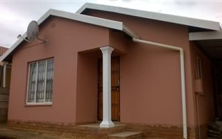 3 Bedroom House in Panorama Gardens