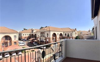 3 Bedroom Apartment in Edenburg