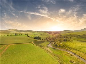 5.2 ha Land available in Himeville
