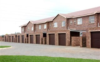 1 Bedroom Apartment in Crystal Park