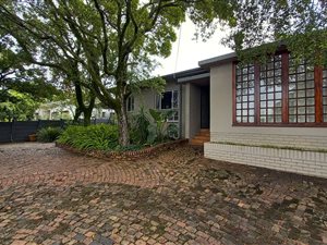 7 Bed House in Colbyn