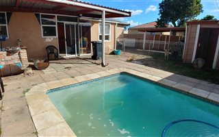 3 Bedroom House in Ruyterwacht