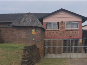 4 Bed House in Yellowwood Park