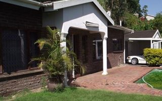 4 Bedroom House in Chiltern Hills