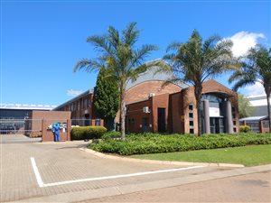 510 m² Commercial space in Gateway Industrial Park