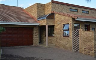 3 Bedroom Cluster in Blue Gill