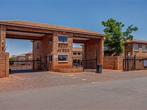 2 Bed Apartment in Krugersrus