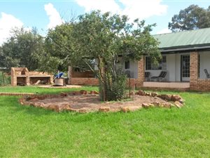 48.3 ha Farm in Zandfontein AH