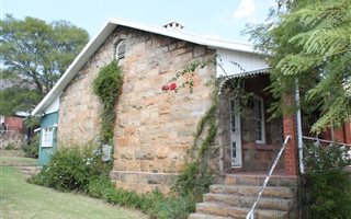 2 Bedroom House in Waterval Boven