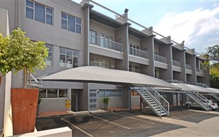 2 Bedroom Apartment in Greenside