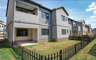2 Bedroom Townhouse in Crystal Park