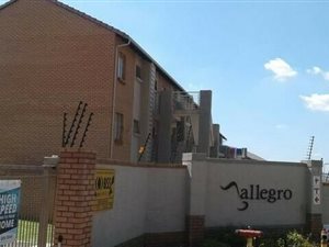 2 Bed Flat in Sagewood