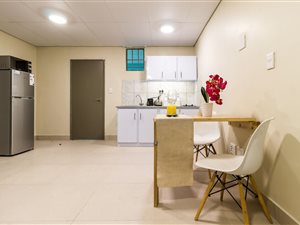 2 Bed Apartment in Johannesburg Central