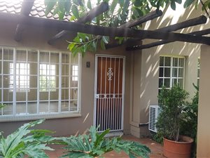 2 Bed House in Bruma