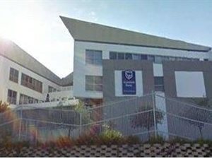 2194 m² Retail Space in Fourways