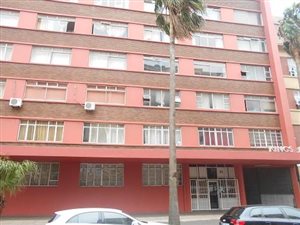 Studio Apartment in Albert Park