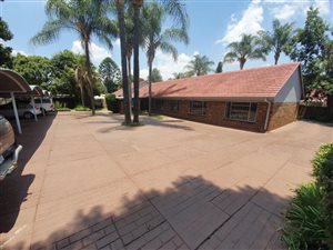 House in Hatfield