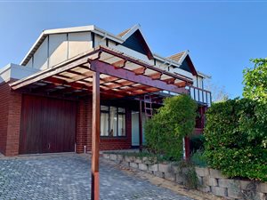 2 Bed Townhouse in Briza