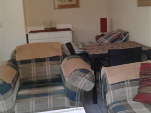 1 Bed Garden Cottage in Montana Gardens