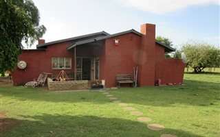 2.5 ha Farm in Louisrus