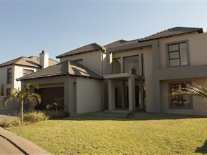5 Bed House in Valleyview Estate