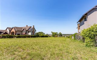 1200 m² Land available in Clifton Park