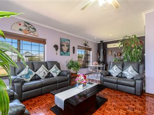3 Bed House in Ottery
