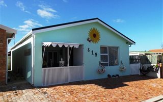 2 Bedroom House in Pearly Beach