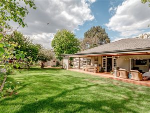 3 Bed House in Greenside East
