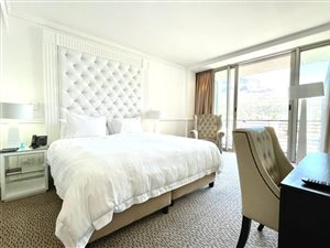 0.5 Bed House in Cape Town City Centre