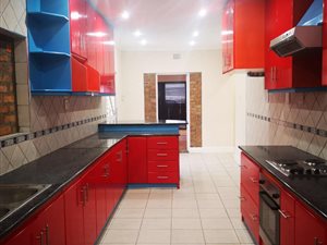 5 Bed House in Kuilsriver