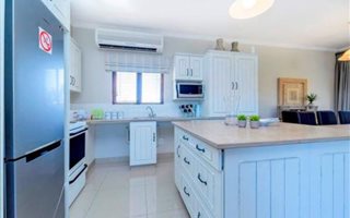 2 Bedroom Flat in Saddlebrook Estate