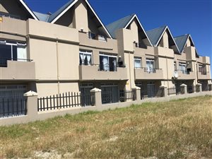 2 Bed Apartment in Whispering Pines
