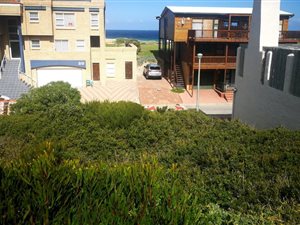 556 m² Land available in Stilbaai