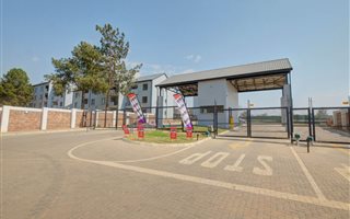 3 Bedroom Apartment in Glen Austin AH