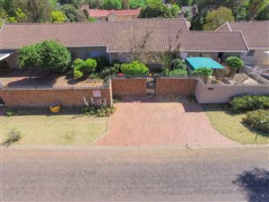 4 Bed House in Brackenhurst