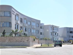 2 Bed Apartment in Summerstrand