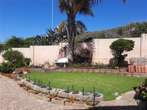 3 Bed Townhouse in Hartenbos Heuwels
