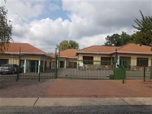 702 m² Commercial space in Hatfield