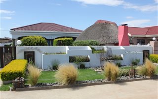 2 Bedroom House in Osizweni