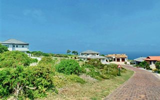 814 m² Land available in Mossel Bay Golf Estate
