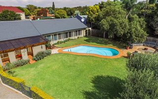 4 Bedroom House in Die Wilgers