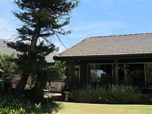 4 Bedroom House in Floracliffe