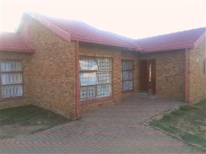 3 Bed House in Geluksdal