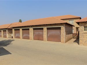 3 Bed House in Theresa Park