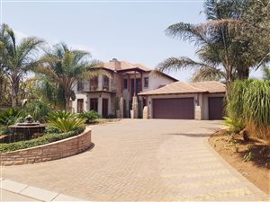 4 Bed House in Ruimsig