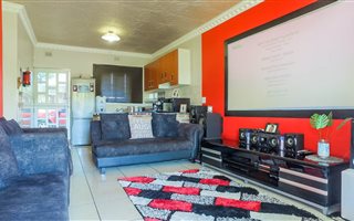 3 Bedroom Apartment in Brackenham